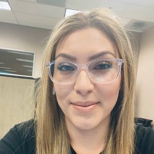 Meet your Posher, Lissette